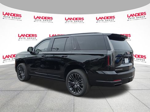 Used 2026 Cadillac Escalade Platinum Sport AWD/4WD image 5