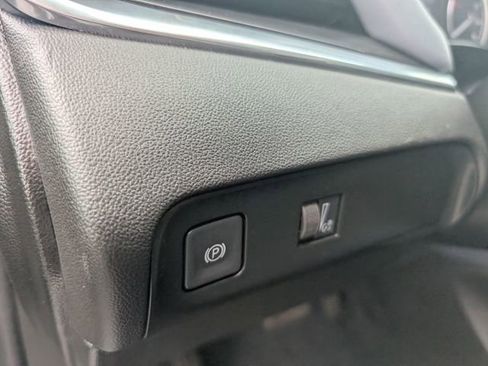 Used 2024 Buick Enclave Essence w/ Sport Touring Edition image 17