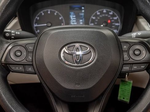Used 2024 Toyota Corolla Cross L FWD image 12
