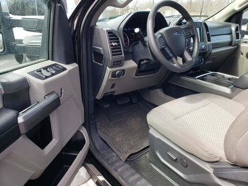 Used 2022 Ford F250 XLT w/ XLT Premium Package image 10