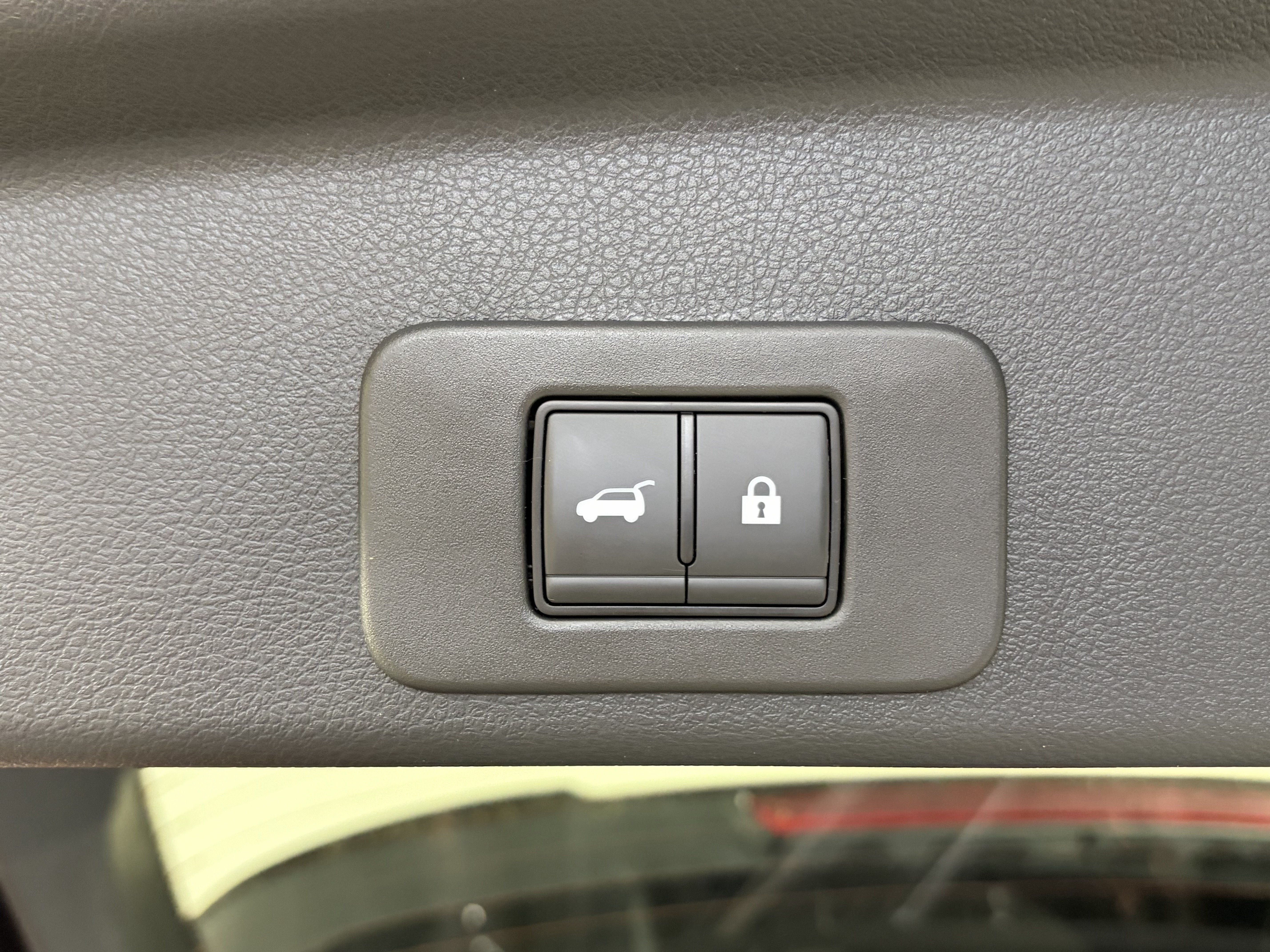Certified 2025 Nissan Murano SL AWD/4WD image 15