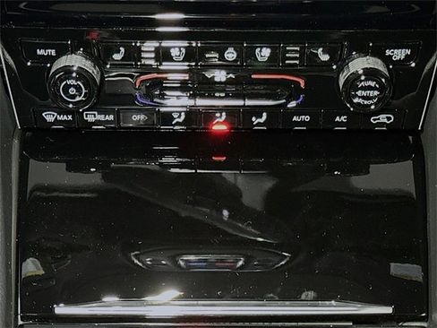 New 2025 Jeep Grand Cherokee L Limited image 10