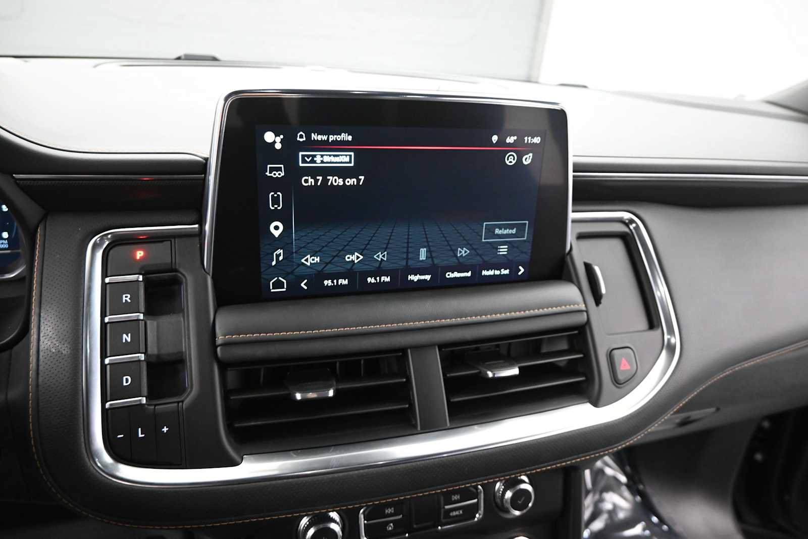 Used 2024 GMC Yukon AT4 AWD/4WD image 20