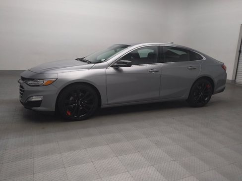 Used 2024 Chevrolet Malibu LT image 2