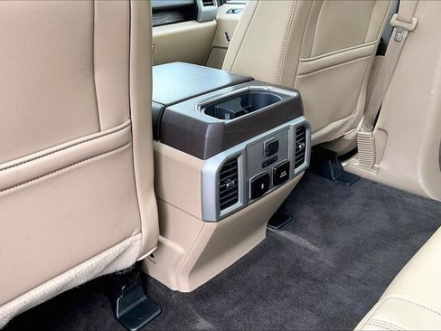 Used 2018 Ford F150 Lariat w/ Equipment Group 502A Luxury AWD/4WD image 11