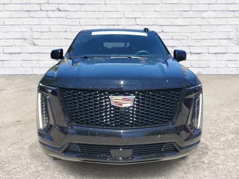 Certified 2025 Cadillac Escalade ESV Sport image 6