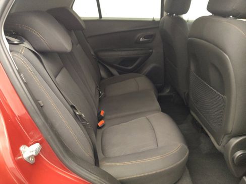 Used 2020 Chevrolet Trax LT image 19