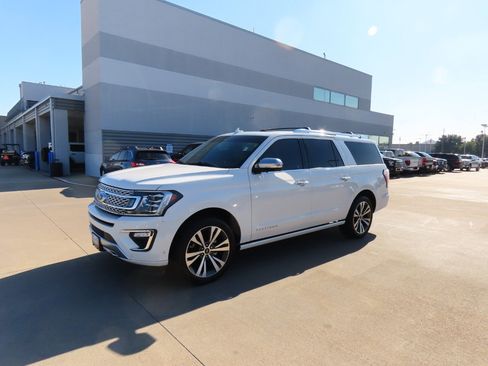 Used 2021 Ford Expedition Max Platinum image 2