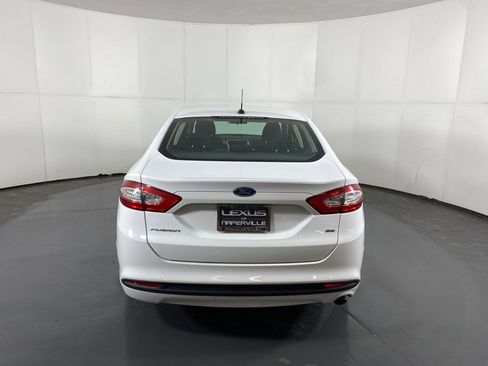 Used 2014 Ford Fusion SE image 7