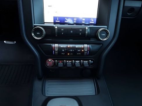 Used 2020 Ford Mustang Shelby GT500 w/ Technology Package RWD image 35