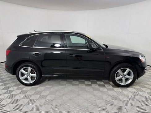 Used 2017 Audi Q5 2.0T Premium Plus w/ Technology Package image 4