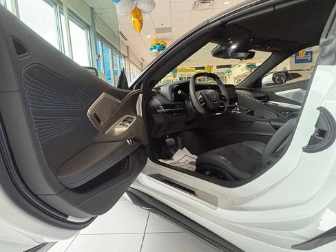 Used 2025 Chevrolet Corvette ZR1 w/ ZR1 Carbon Fiber Aero Package RWD image 14
