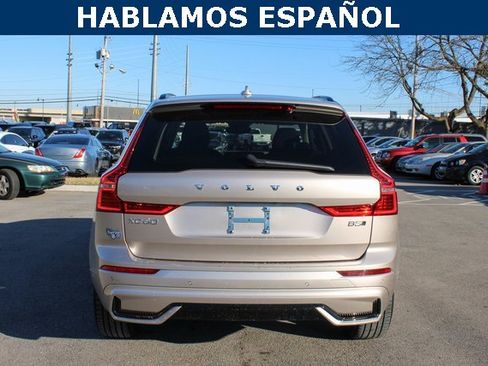Used 2025 Volvo XC60 B5 Plus image 4