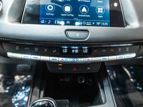 Used 2023 Cadillac XT4 Premium Luxury AWD/4WD image 27