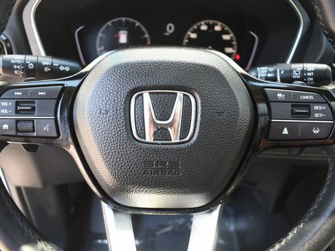 Used 2025 Honda Pilot Touring image 31
