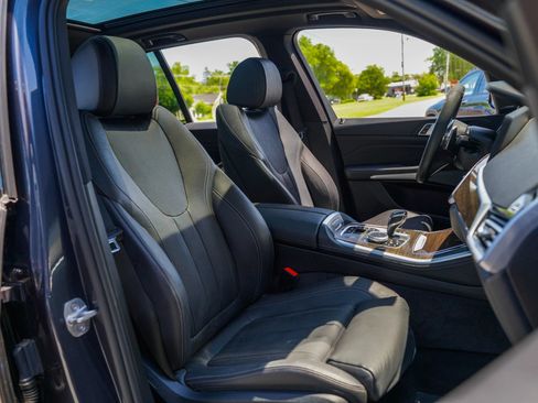 Used 2019 BMW X5 xDrive40i w/ M Sport Package AWD/4WD image 30