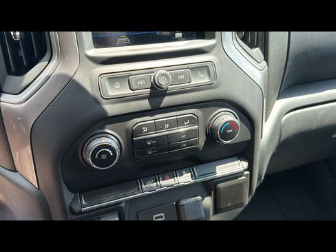 Used 2019 Chevrolet Silverado 1500 Custom w/ Custom Value Package AWD/4WD image 20