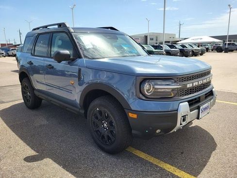 New 2025 Ford Bronco Sport Badlands image 16
