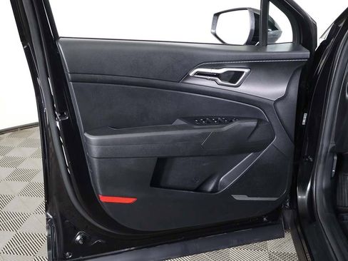 Used 2024 Kia Sportage LX image 20