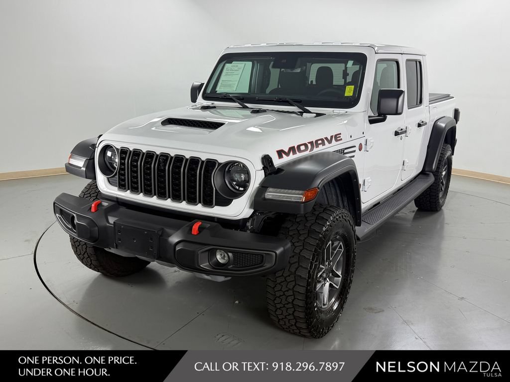Used 2025 Jeep Gladiator Mojave w/ Convenience Group AWD/4WD image 1