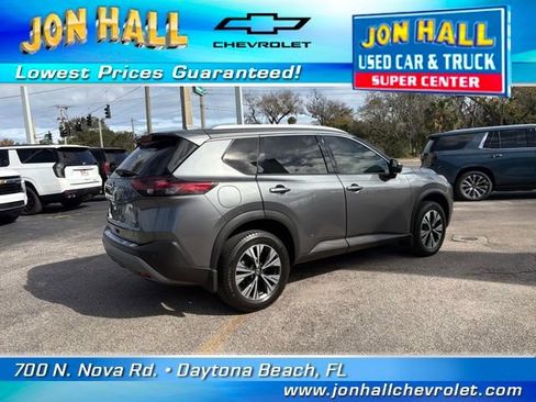 Used 2021 Nissan Rogue SV w/ Premium Package image 12