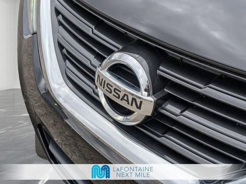Used 2017 Nissan Altima 2.5 SL FWD image 9