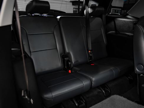 Used 2018 Chevrolet Traverse LT FWD image 52