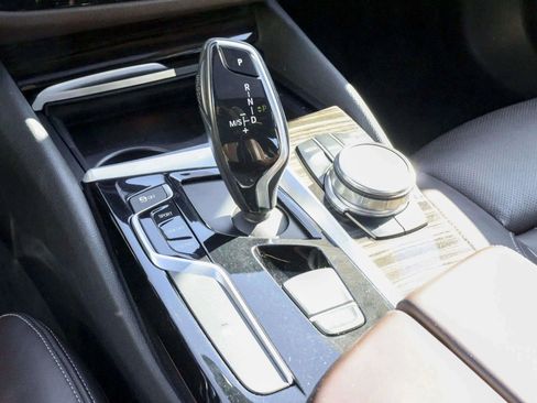 Used 2018 BMW 540i xDrive image 22