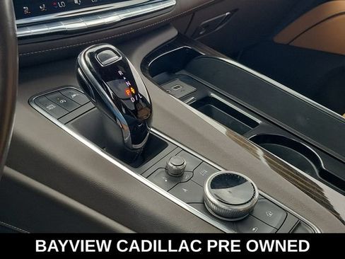 Used 2022 Cadillac Escalade ESV Premium Luxury AWD/4WD image 27