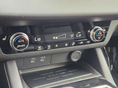 New 2026 Mitsubishi Outlander ES image 19