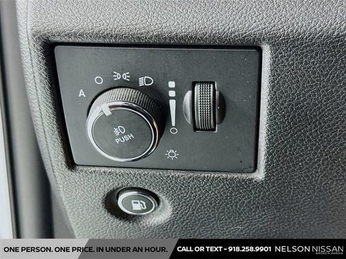 Used 2021 Jeep Grand Cherokee Laredo X AWD/4WD image 10
