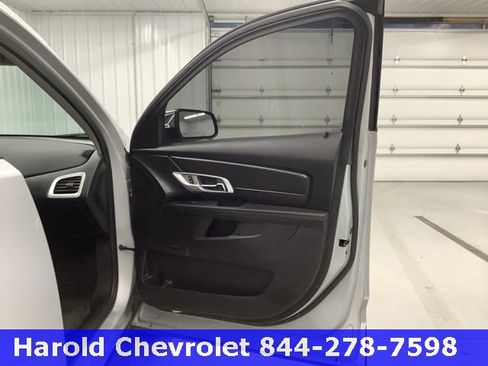 Used 2017 GMC Terrain SLT image 10