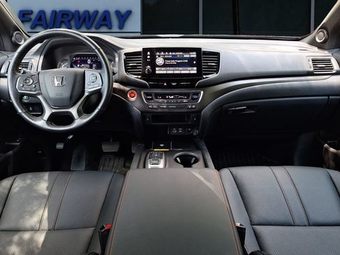 Used 2025 Honda Passport TrailSport image 15