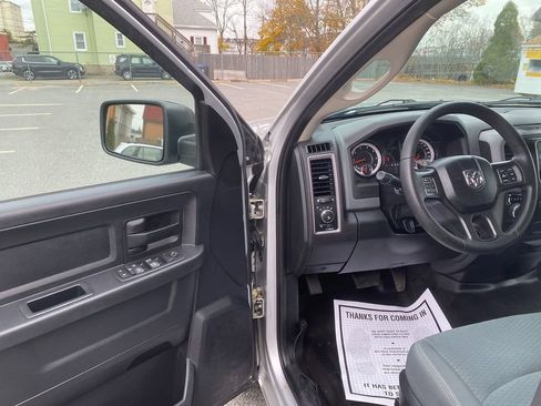 Used 2016 RAM 1500 Express image 10
