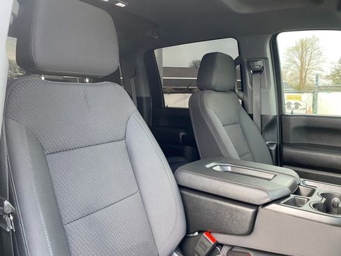 Used 2025 GMC Sierra 3500 Pro AWD/4WD image 17