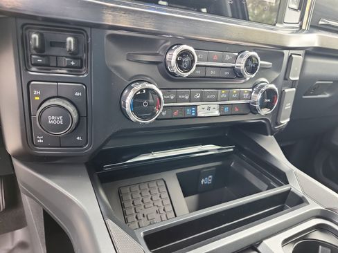 New 2026 Ford F250 Lariat w/ Chrome Package AWD/4WD image 28