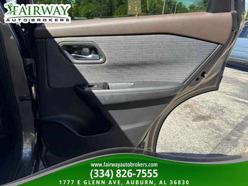 Used 2023 Nissan Rogue SV FWD image 30