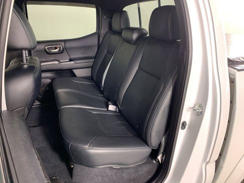 Used 2021 Toyota Tacoma TRD Sport w/ TRD Premium Sport Package image 31