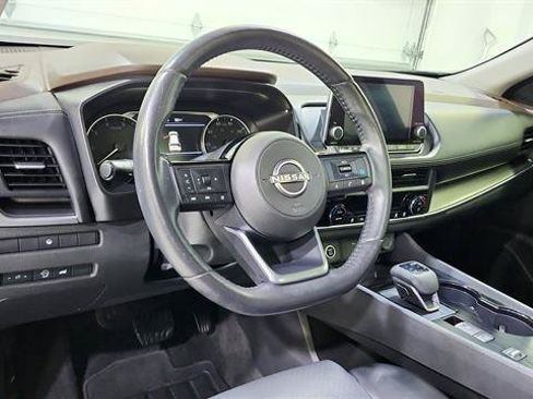 Certified 2023 Nissan Rogue SV w/ SV Premium B Package FWD image 19