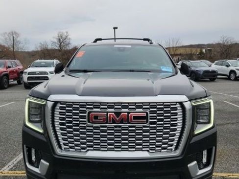 Used 2021 GMC Yukon Denali image 2