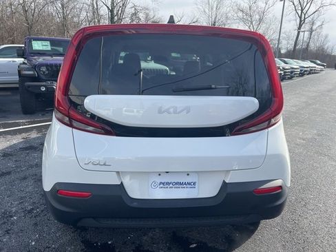 Used 2022 Kia Soul LX image 26