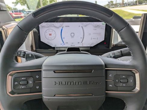 New 2025 GMC Hummer EV 3X image 30