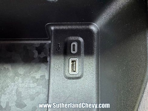 Used 2024 Chevrolet Colorado W/T image 32