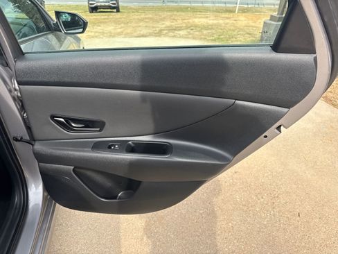 Certified 2025 Hyundai Elantra Sport image 16