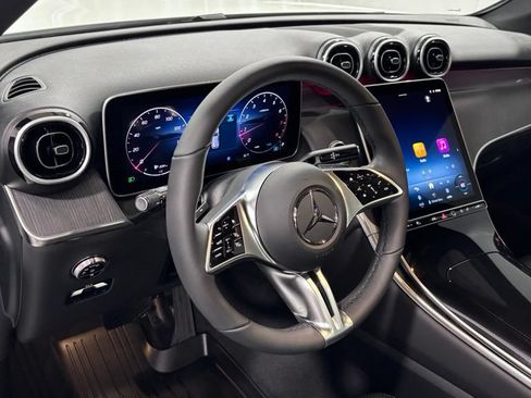 Certified 2025 Mercedes-Benz GLC 300 4MATIC image 10