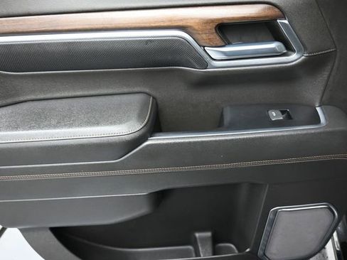 Used 2022 Chevrolet Silverado 1500 High Country w/ High Country Premium Package image 19