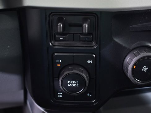 New 2026 Ford F350 XLT w/ FX4 Off-Road Package image 29