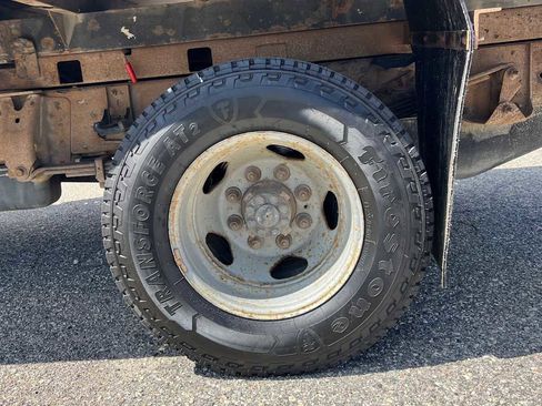 Used 2015 Chevrolet Silverado 3500 W/T w/ Snow Plow Prep Package image 21