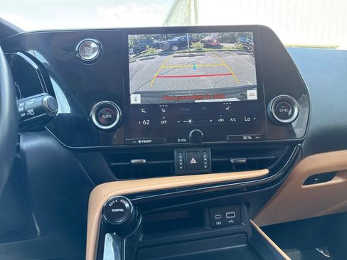 Used 2025 Lexus NX 250 FWD w/ Accessory Package (Z2) image 19