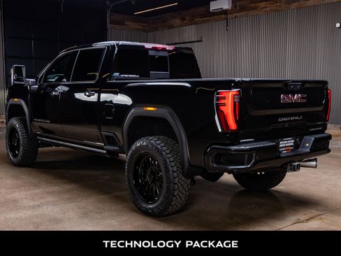 Used 2025 GMC Sierra 2500 Denali w/ Denali Reserve Package image 7